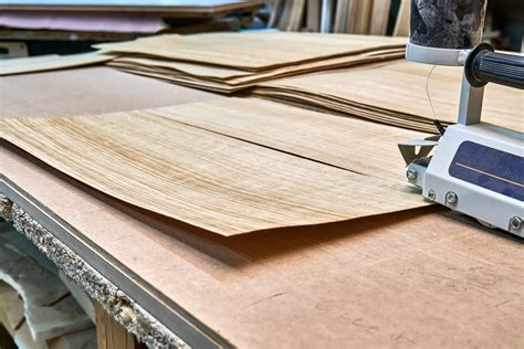Structure d'un meuble en placage bois