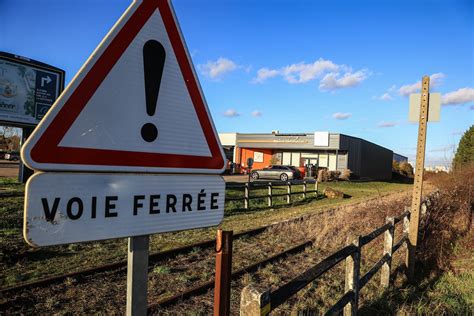 Ancienne voie ferrée transformée en piste cyclable