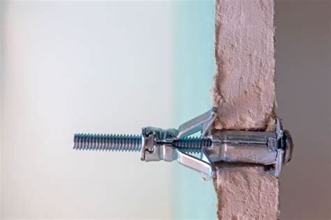 Comparaison des chevilles pour placo