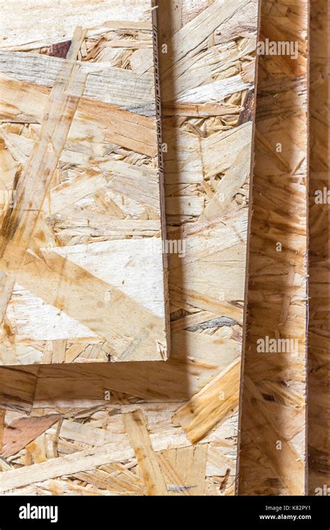 Panneaux OSB empilés