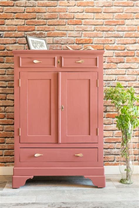 Exemple de meuble en MDF peint avec une finition lisse