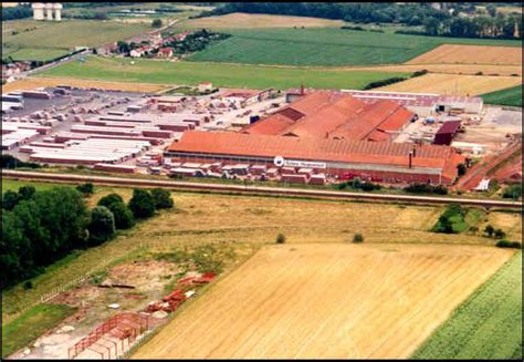 Vue aérienne de l'usine Imerys Toiture à Pargny-sur-Saulx
