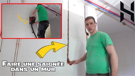 Outils pour faire une saignée dans un mur