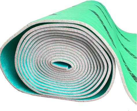 Infographie illustrant les multiples bénéfices d'une sous-couche pour moquette