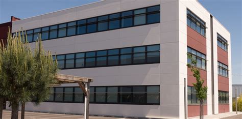 Façade d'une entreprise d'électricité