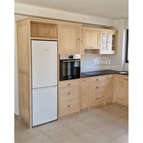 Cuisine sur mesure en frêne