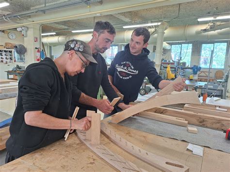 étudiants en formation menuiserie