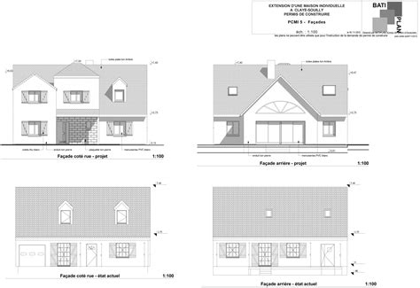 Façade d'une maison avec des signes d'humidité