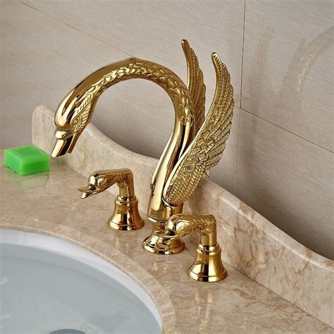Une composition montrant différents styles de robinets de salle de bain : moderne, rétro, avec différentes finitions.