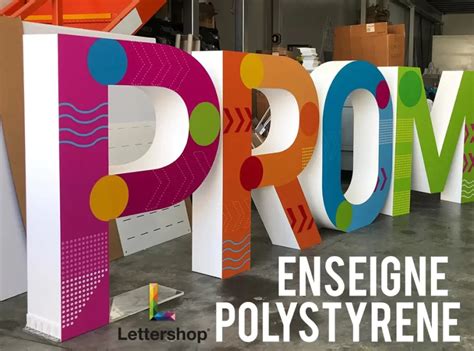 Lettrage géant en polystyrène pour un événement