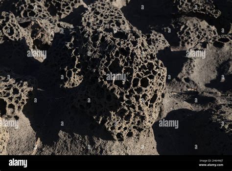 Roche volcanique poreuse