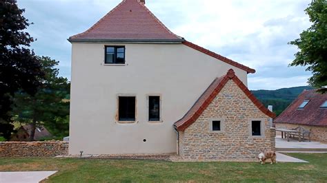 Façade rénovée avec enduit