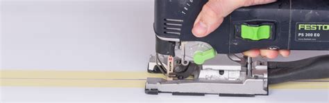 Utilisation d'une scie sauteuse pour découper du polycarbonate