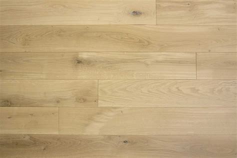 Parquet en chêne massif brut