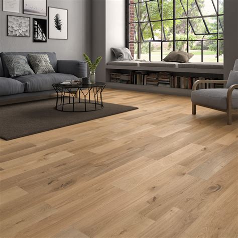 Salon moderne avec parquet en chêne massif