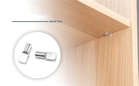 Diagramme montrant comment un taquet métallique s'insère dans un trou d'étagère et supporte une étagère