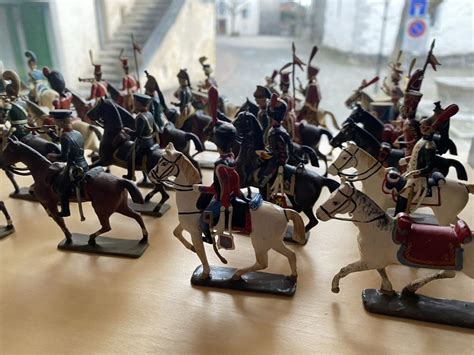 Collection de figurines peintes