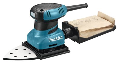 Ponceuse vibrante Makita BO4565K en action