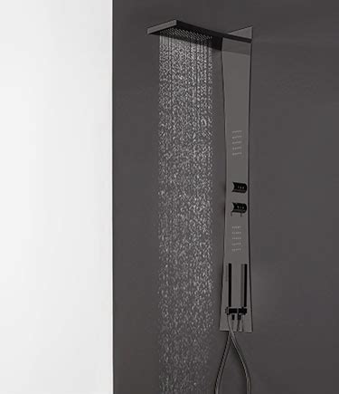 Colonnes de douche noires modernes