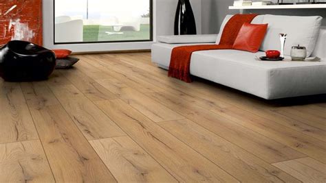 Parquet stratifié avec effet bois naturel