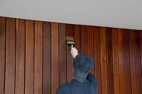 Rénovation de lambris en bois