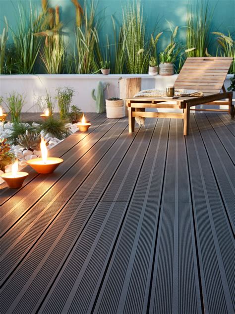Exemples de lames de terrasse en bois et composite