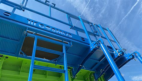 Infographie comparant les différentes gammes de coffrages poteaux proposées par COSMOS (Universel, Circu-Poteau, Champi-Poteau, Modul-Poteau, Spécial)