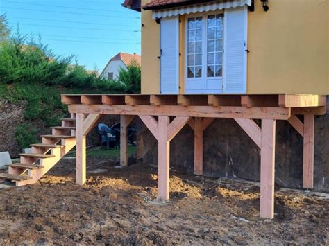 Garde-corps moderne d'une terrasse surélevée