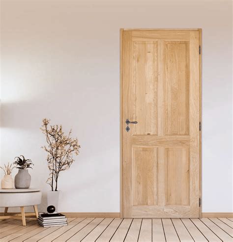 Image d'une maison avec de belles portes en bois