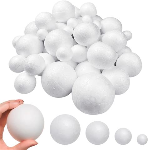 Collection de boules de polystyrène de différentes tailles