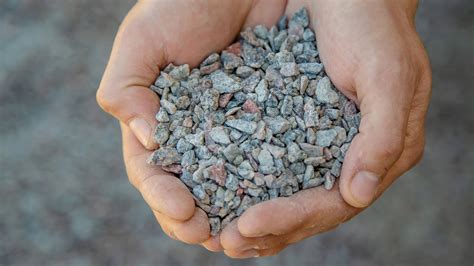 Granulats de verre coloré en gros plan