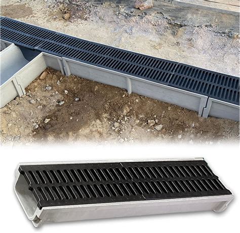 Exemple d'une installation de caniveau avec une grille moderne