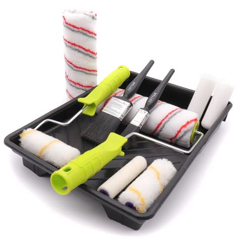 Pinceaux et rouleaux pour travaux de peinture