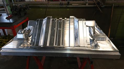 Moules industriels pour la fabrication de pièces en polystyrène