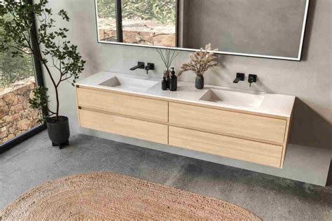 Vue éclatée d'un meuble vasque moderne avec différents systèmes de rangement