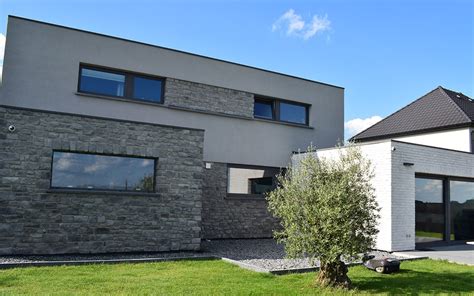 Maison traditionnelle en pierre de grès