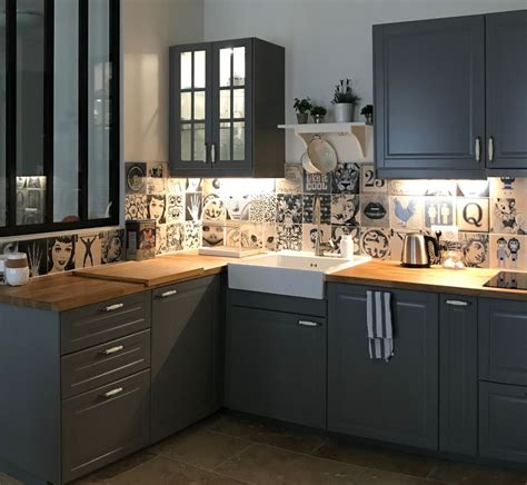 cuisine moderne avec crédence rénovée