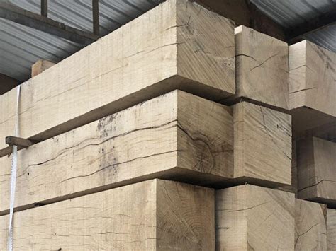 Poutre en chêne pour linteau