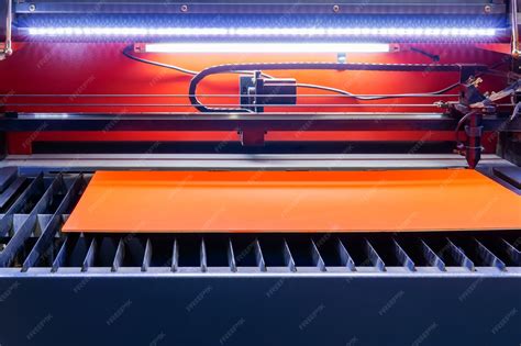 Machine de découpe laser pour contreplaqué