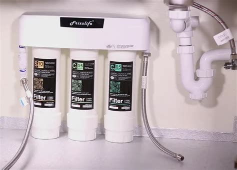 Schéma d'un filtre à eau sous évier avec ses différentes composantes