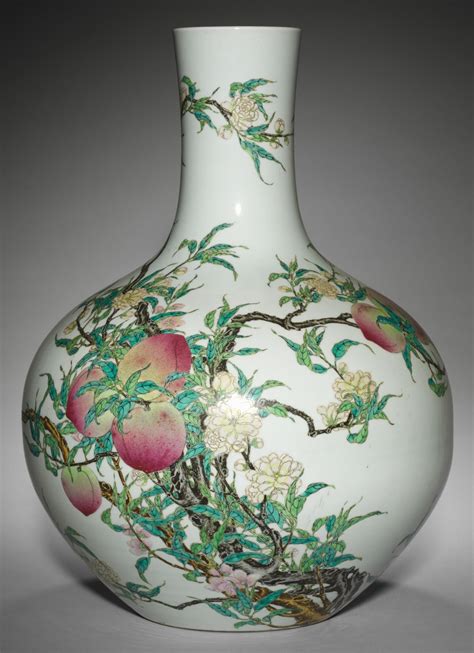Motif de pivoine sur un vase chinois