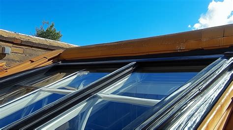 Fenêtre de toit installée dans un comble