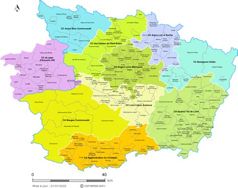 Paysage du Maine-et-Loire avec des éléments architecturaux