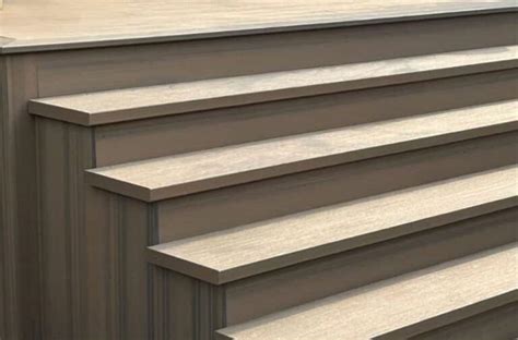Gamme de couleurs des marches en composite Fiberwood
