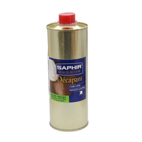 Application d'un produit décapant sur du cuir