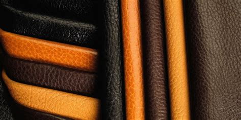 Échantillons de différents types de cuir