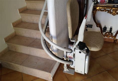 Schéma d'un monte-escalier droit