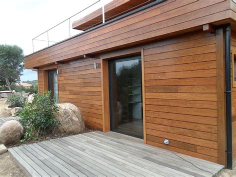 Bardage bois naturel sur une maison