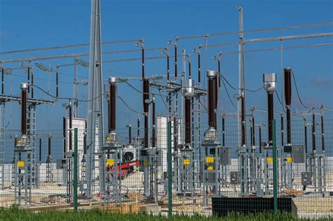 Poste électrique de RTE à Poteau Rouge